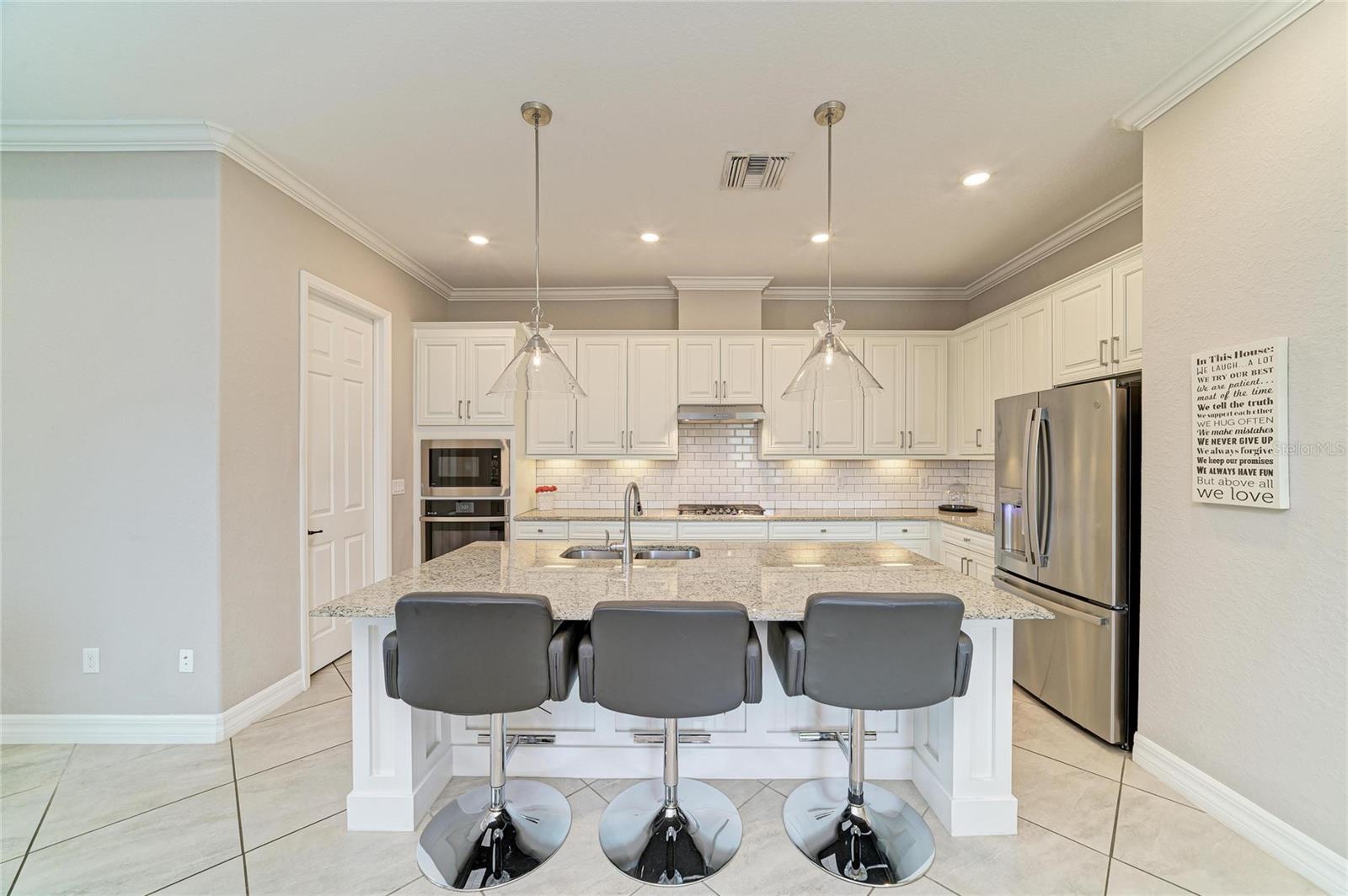 LAKEWOOD NATIONAL GOLF CULB PH II - Residential