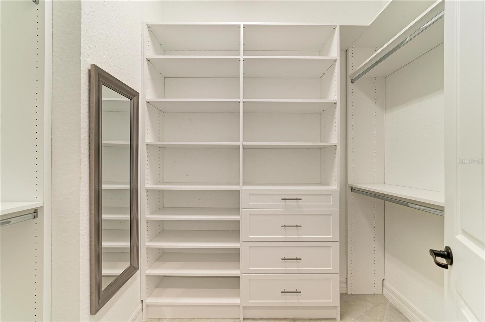 LAKEWOOD NATIONAL GOLF CULB PH II - Residential