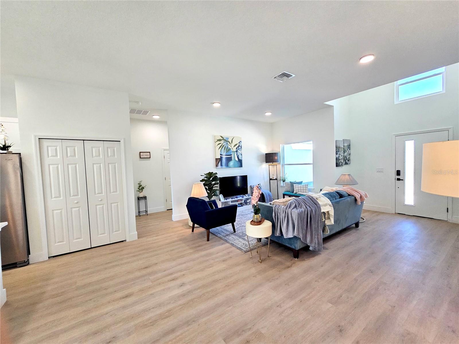 MARION OAKS UN 04 - Residential