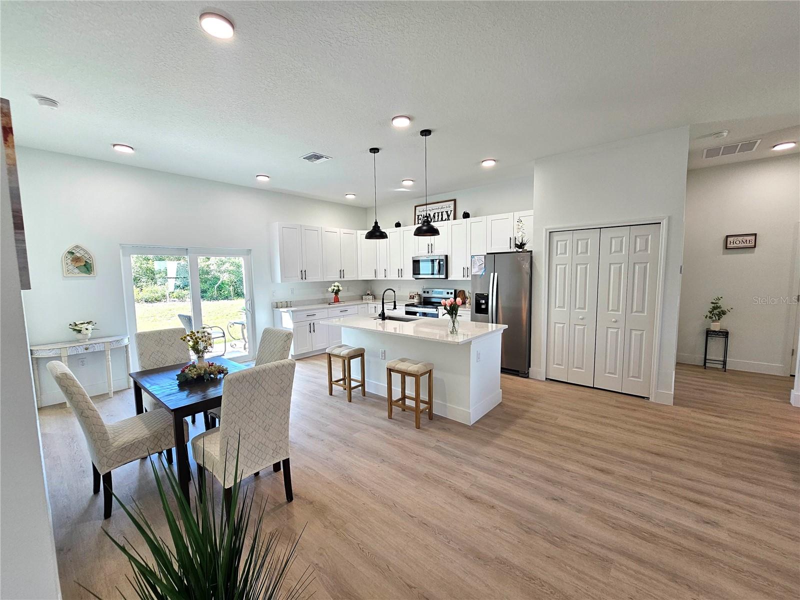 MARION OAKS UN 04 - Residential