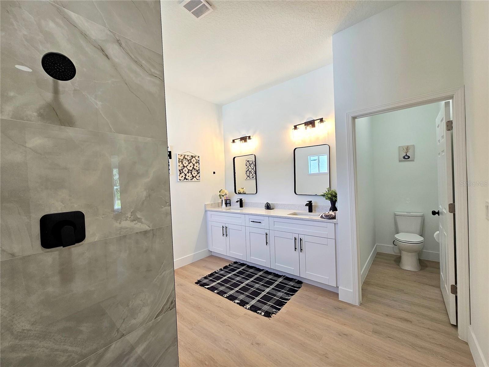 MARION OAKS UN 04 - Residential