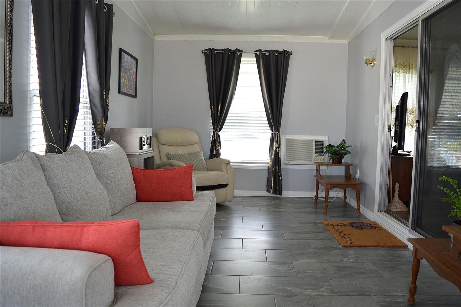 TANGLEWOOD MOBILE VILLAGE - Residential