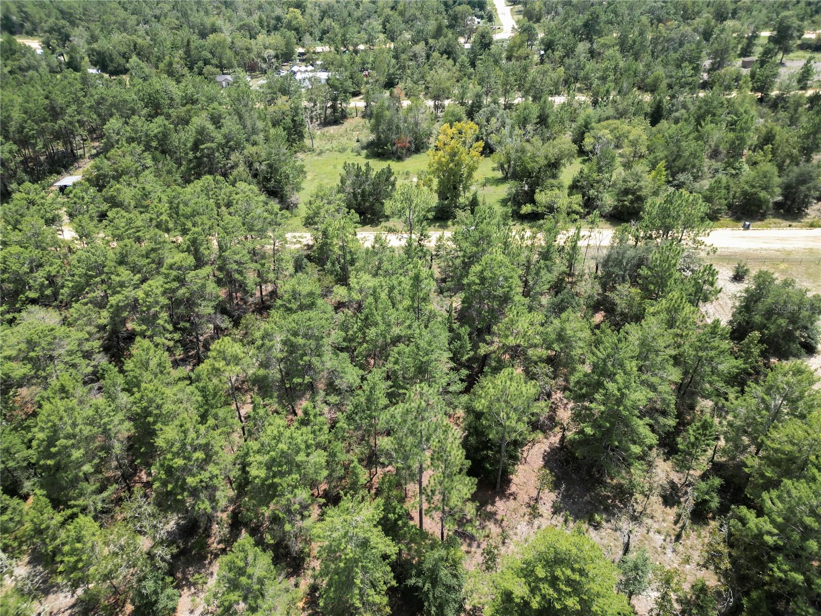 INTERLACHEN LAKES ESTATES - Land