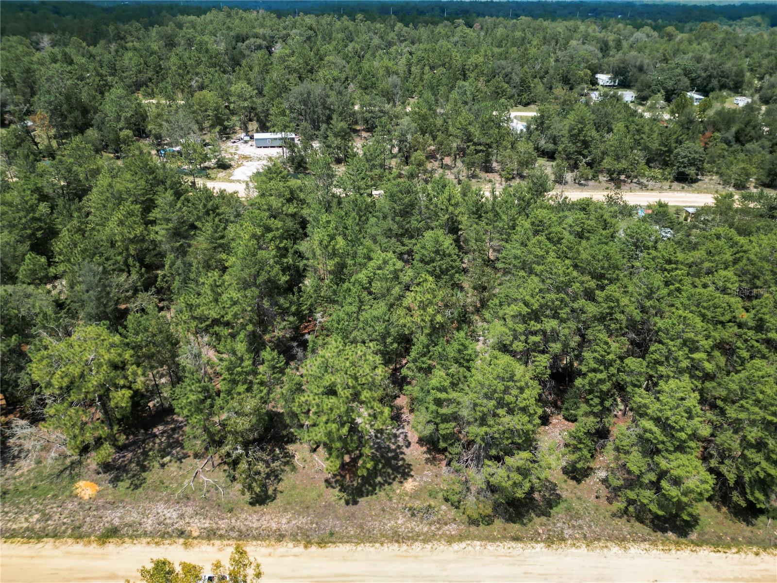 INTERLACHEN LAKES ESTATES - Land