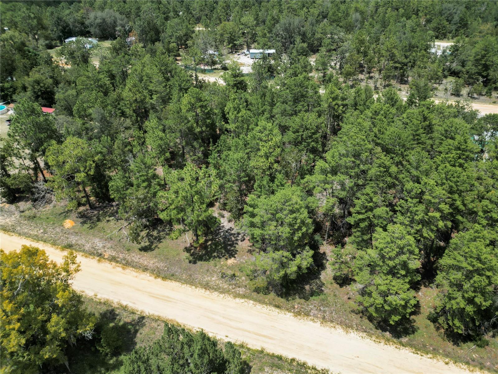 INTERLACHEN LAKES ESTATES - Land