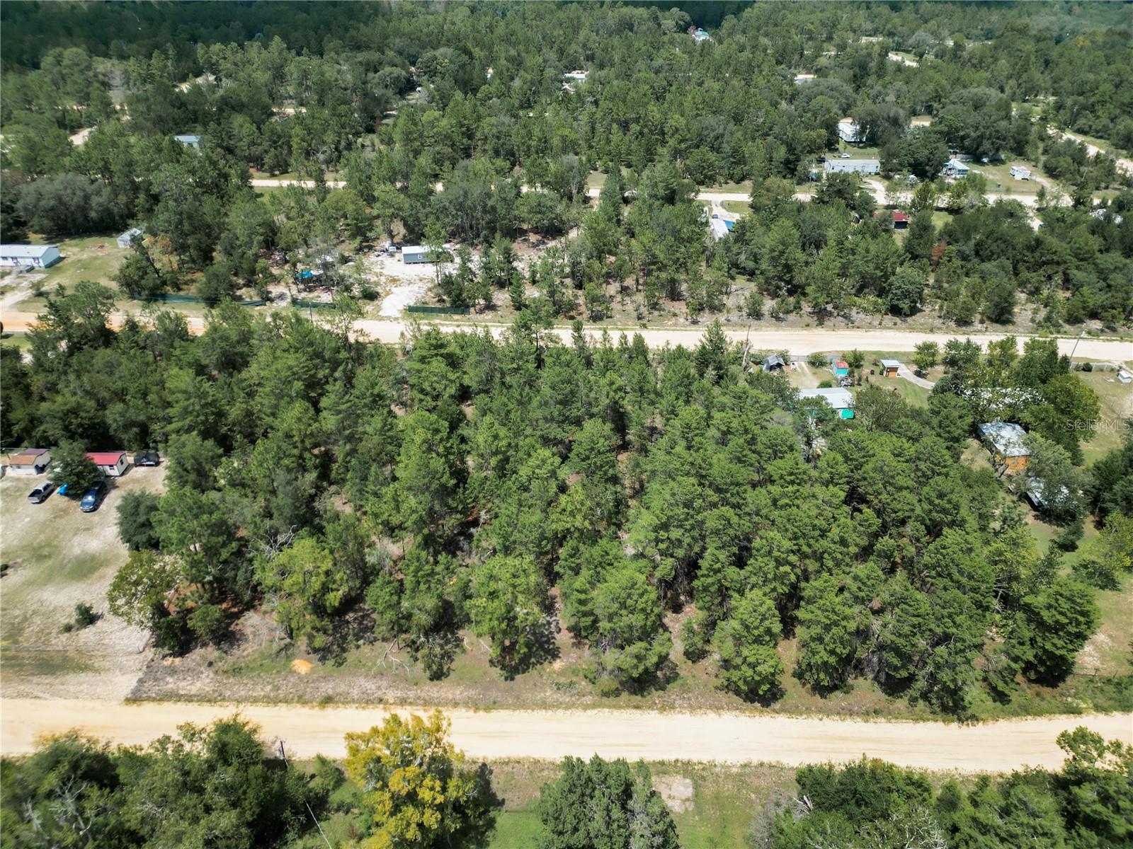 INTERLACHEN LAKES ESTATES - Land