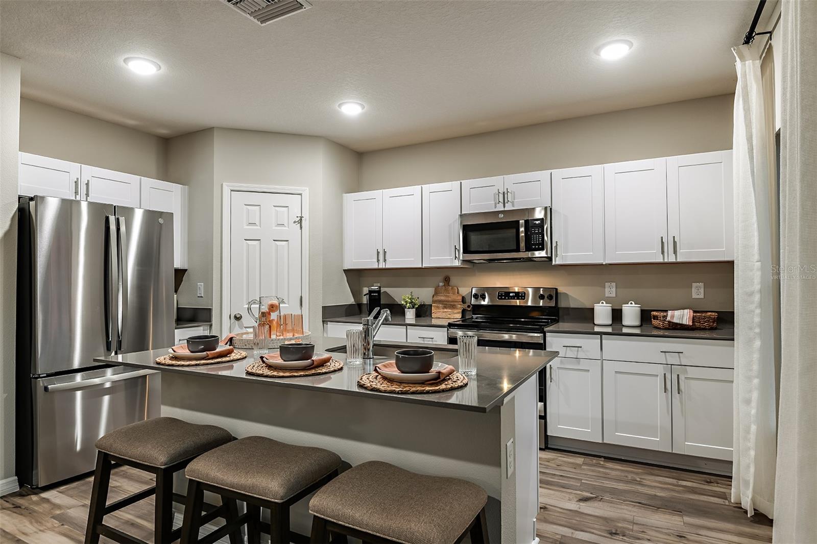 SCENIC TERRACE - Residential