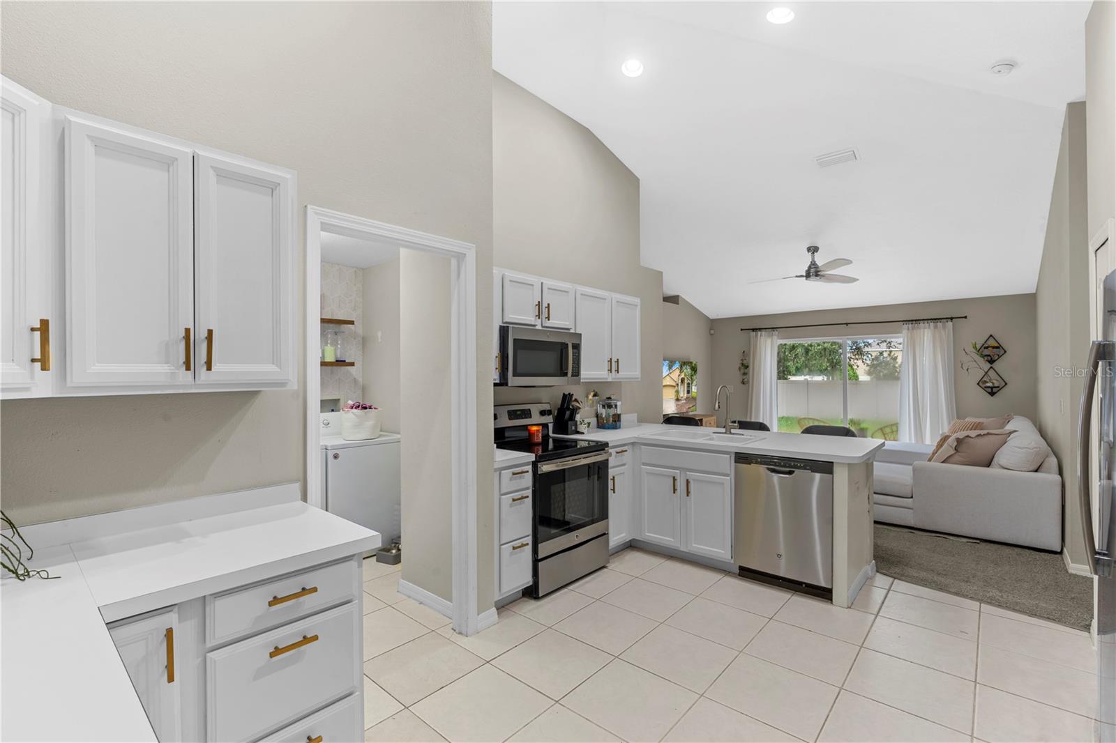 RIVER BEND PH 1A - Residential Lease