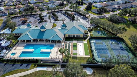 A home in WINTER HAVEN