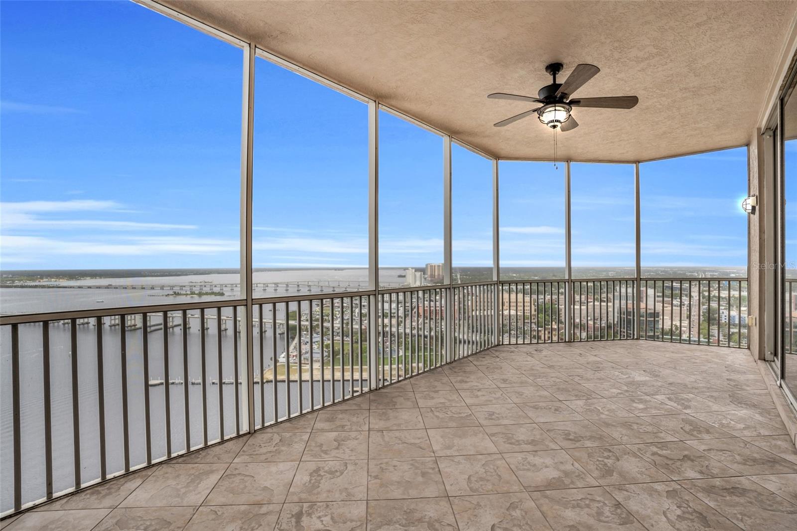 2090 W 1ST STREET H2908