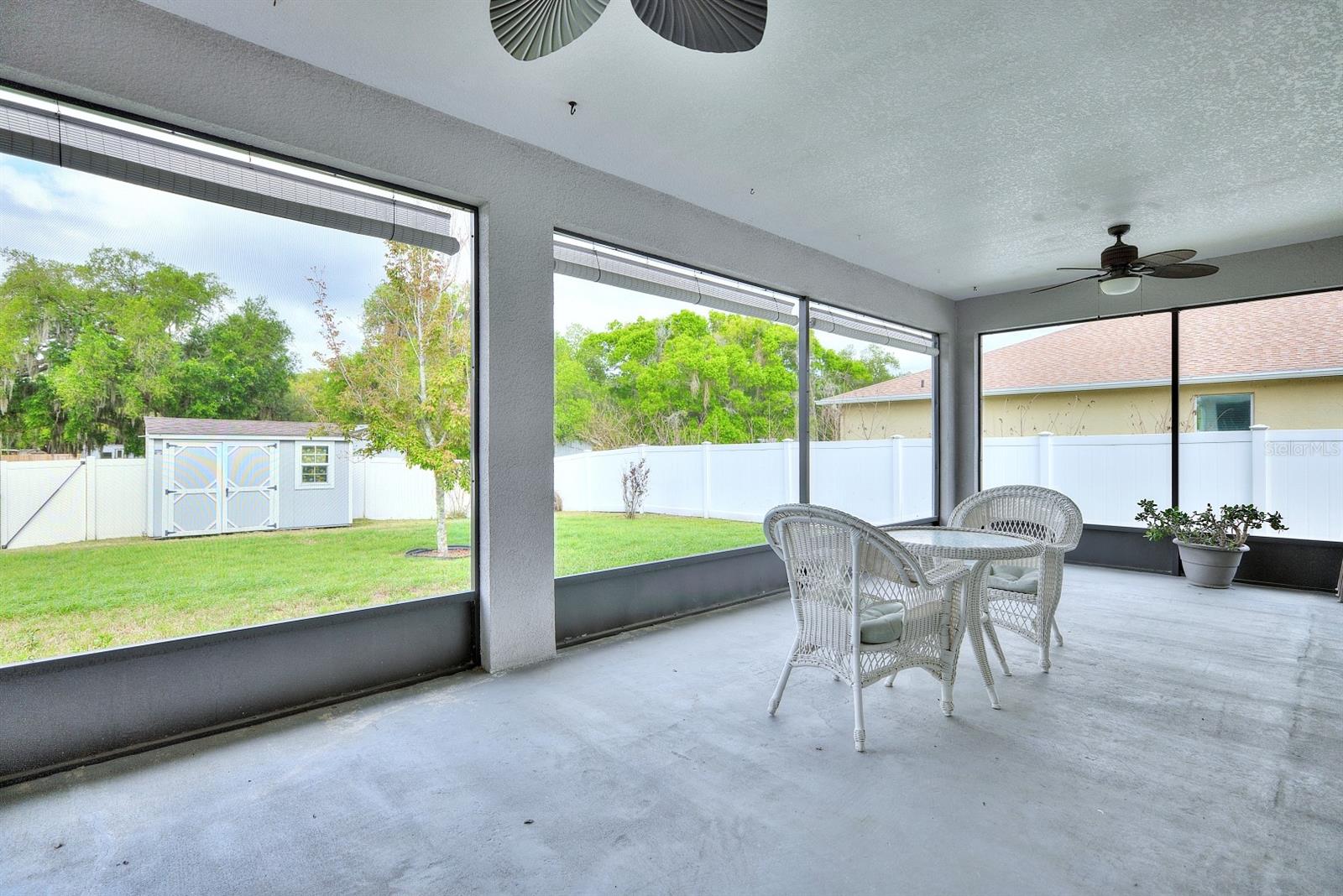 GARDENS PH 01 - Residential