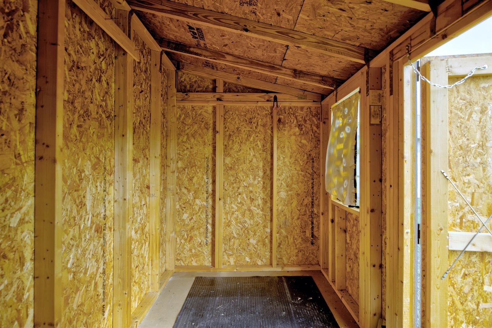 GARDENS PH 01 - Residential