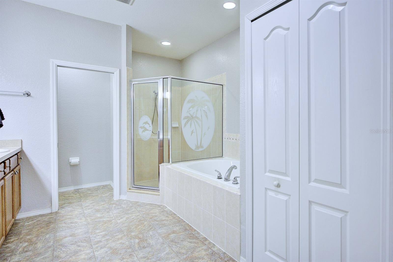 GARDENS PH 01 - Residential