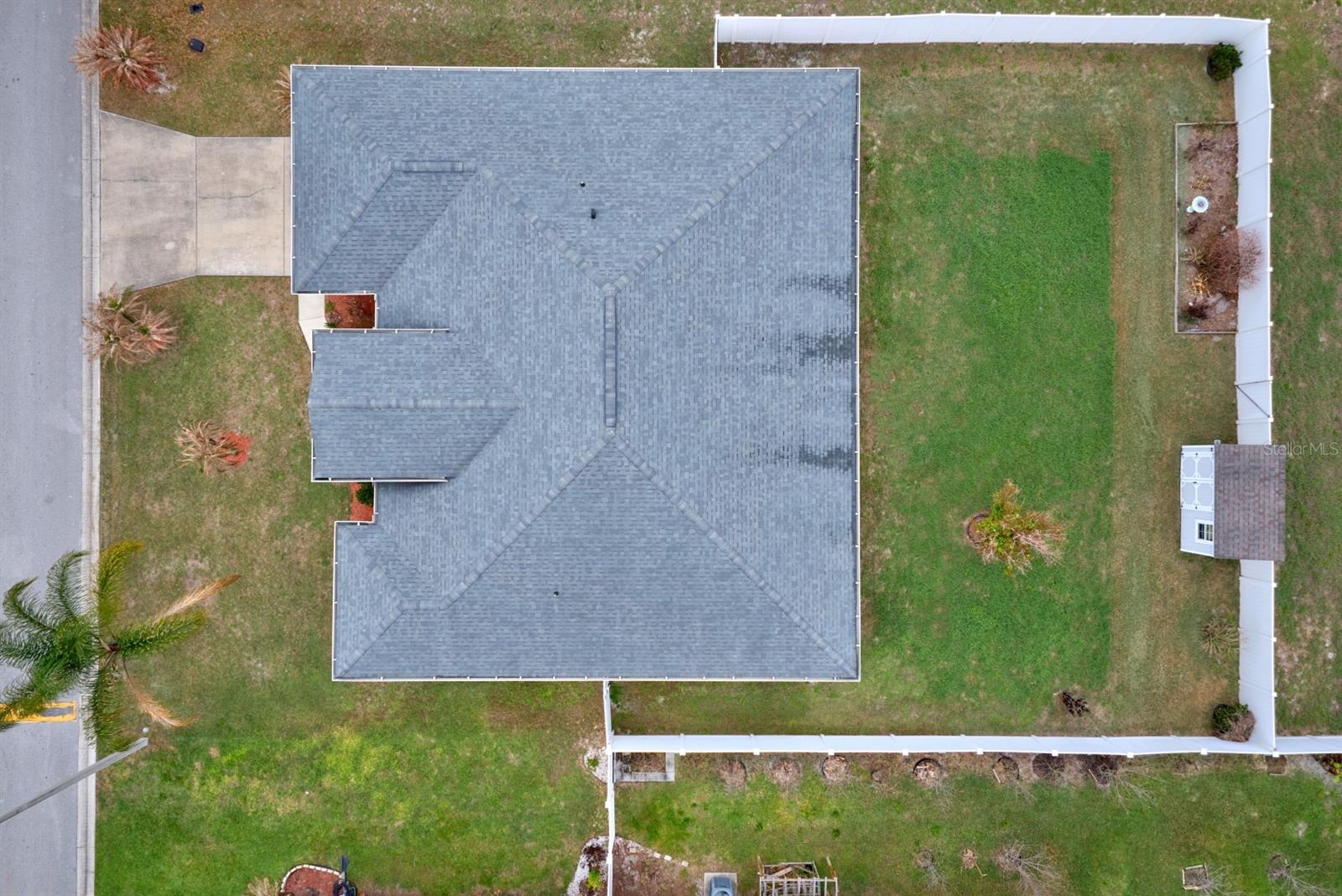 GARDENS PH 01 - Residential