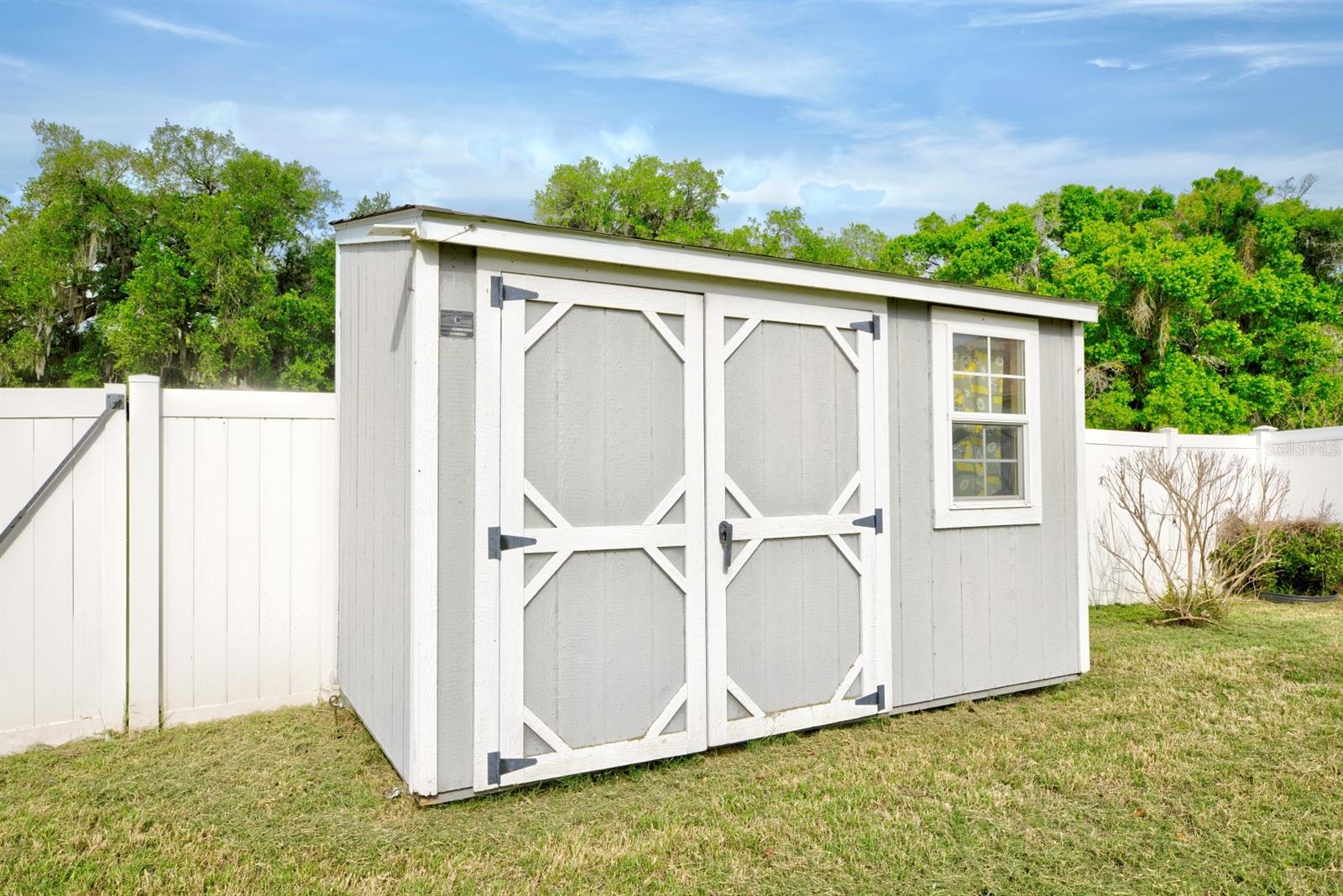 GARDENS PH 01 - Residential