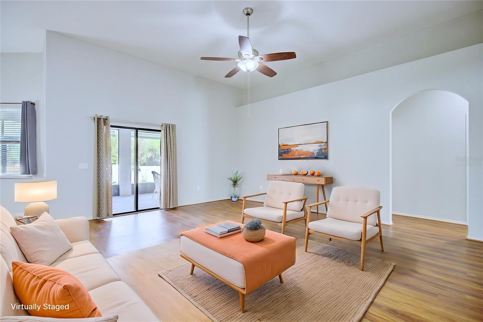 GARDENS PH 01 - Residential