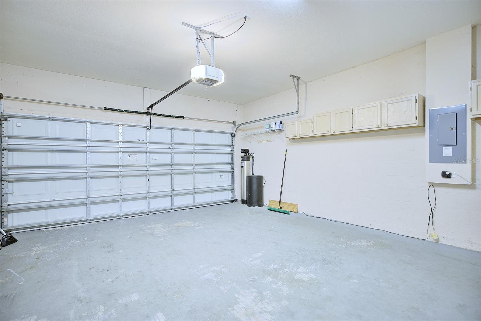 GARDENS PH 01 - Residential