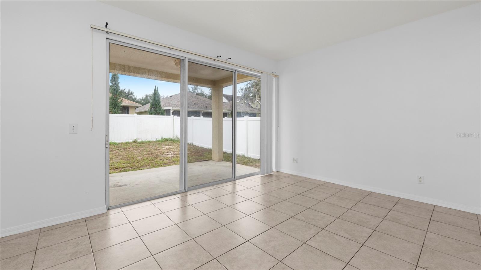 HIDDEN OAKS AT TEMPLE TERRACE PHASE 1 - Residential