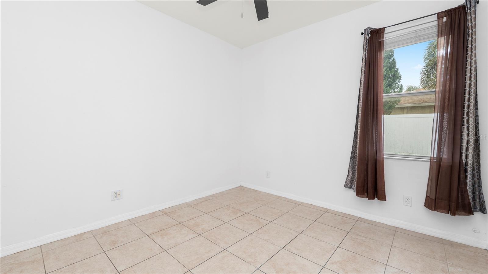 HIDDEN OAKS AT TEMPLE TERRACE PHASE 1 - Residential