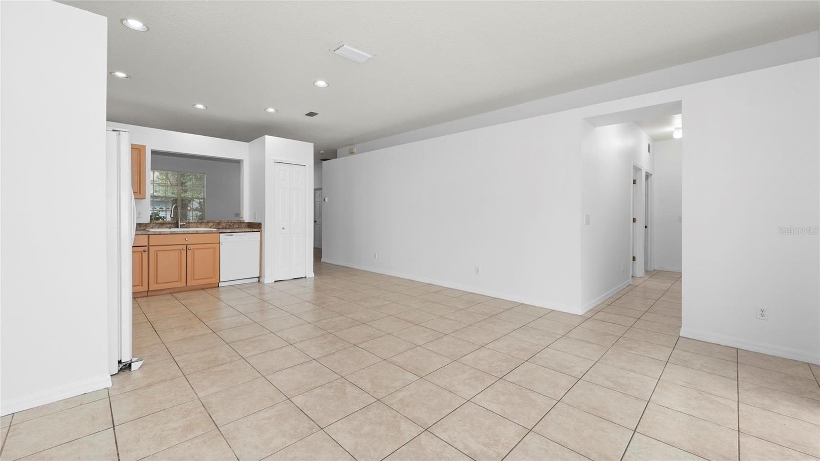 HIDDEN OAKS AT TEMPLE TERRACE PHASE 1 - Residential