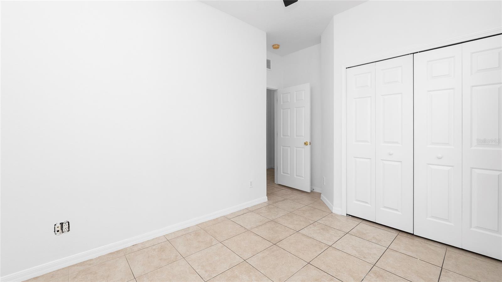 HIDDEN OAKS AT TEMPLE TERRACE PHASE 1 - Residential