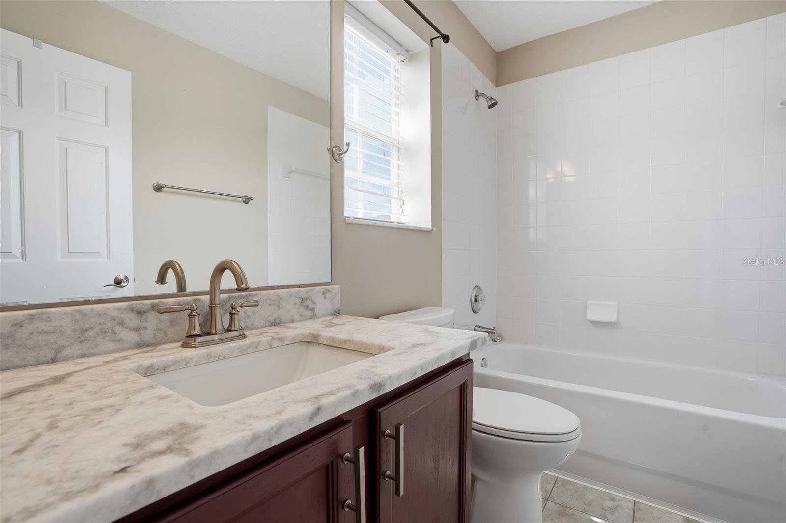 BOYETTE OAKS - Residential