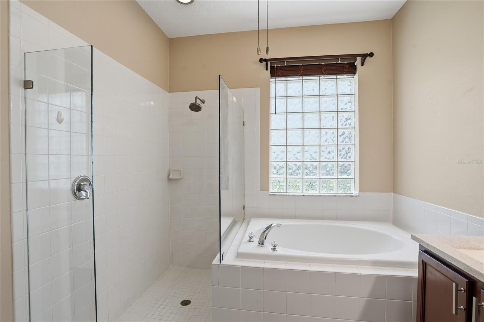 BOYETTE OAKS - Residential