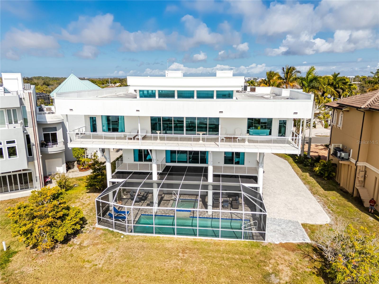 ESPLANADE ON THE BAY - Residential