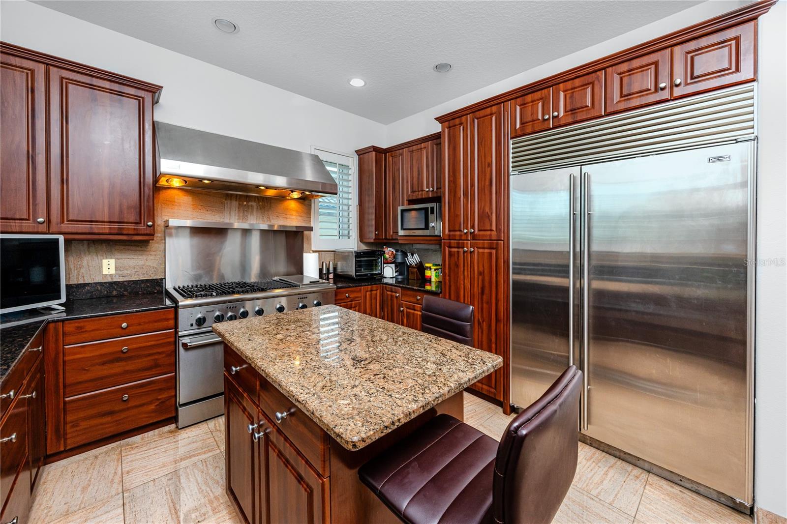 ESPLANADE ON THE BAY - Residential