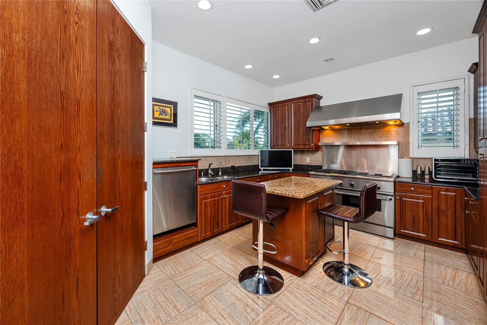 ESPLANADE ON THE BAY - Residential