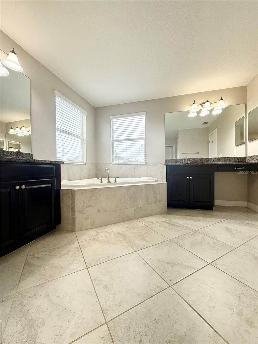 TERRA BELLA - Residential Lease