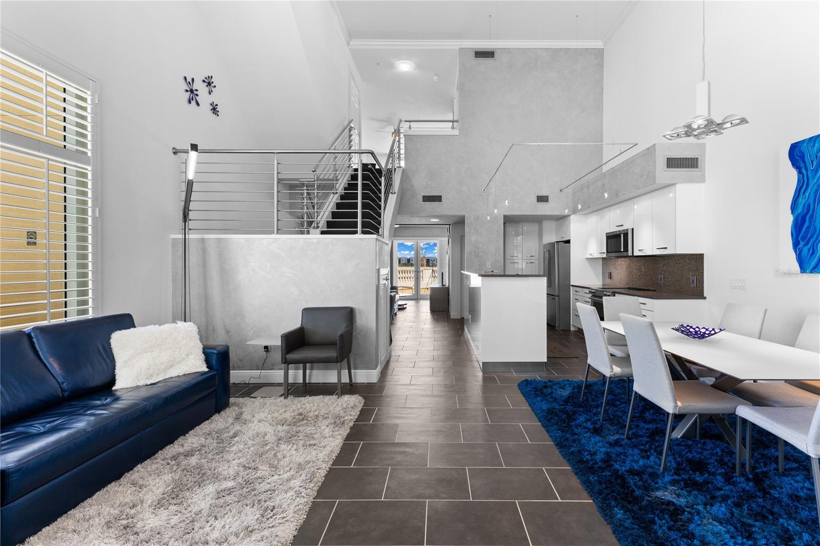 800 N TAMIAMI TRAIL 321