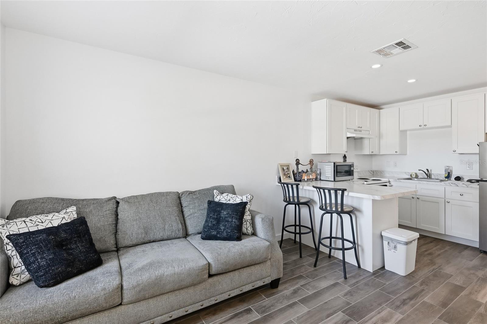 4331 82ND STREET W 1-4