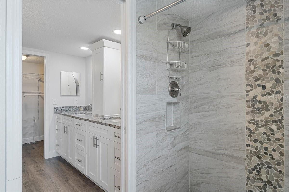 SAND PEBBLE POINTE CONDO 01 AMD 02 - Residential