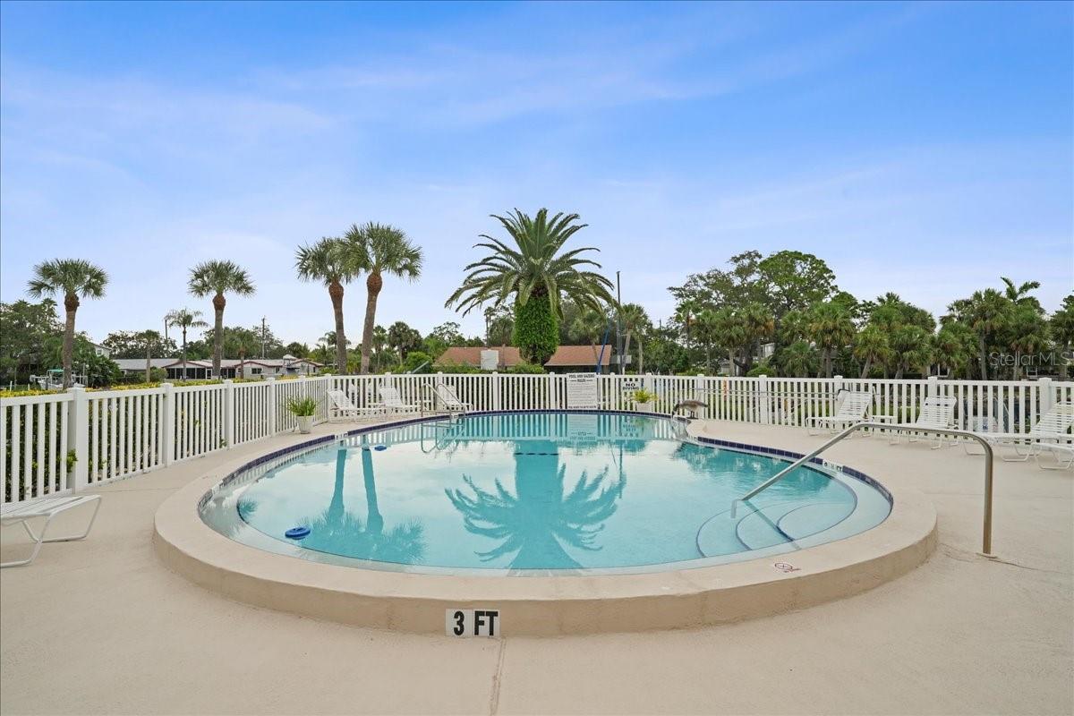 SAND PEBBLE POINTE CONDO 01 AMD 02 - Residential