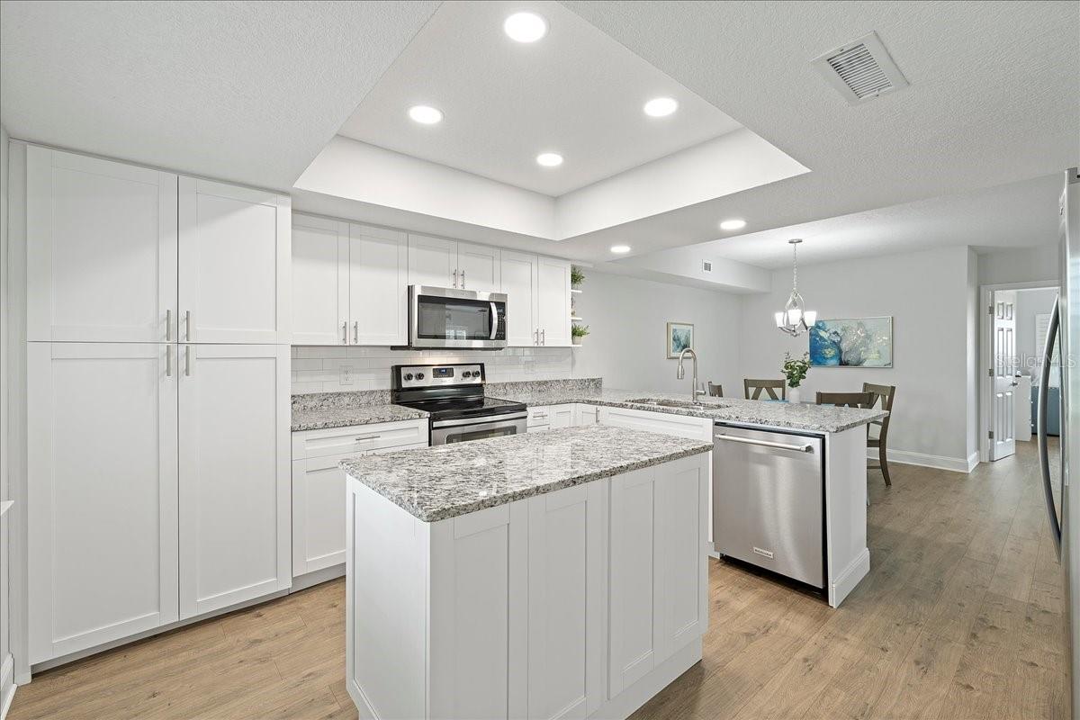 SAND PEBBLE POINTE CONDO 01 AMD 02 - Residential