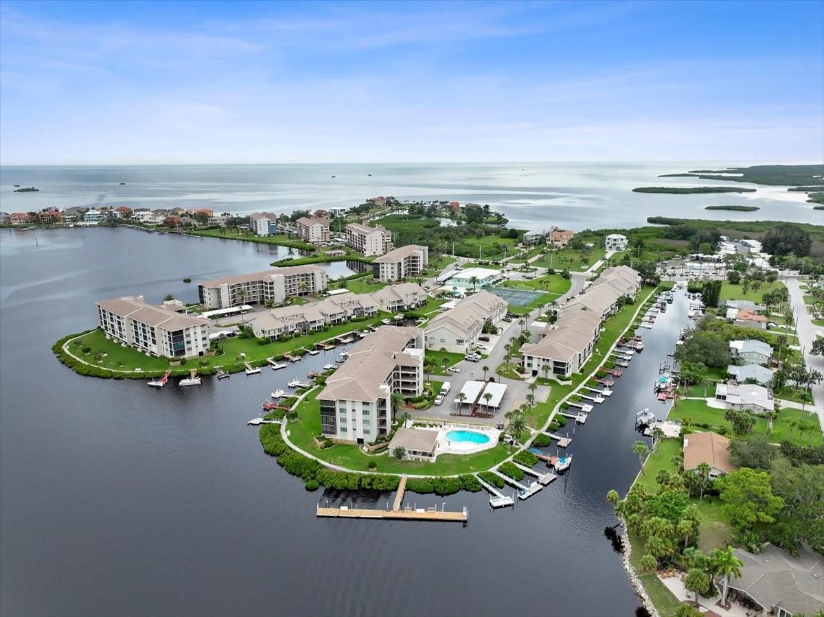 SAND PEBBLE POINTE CONDO 01 AMD 02 - Residential