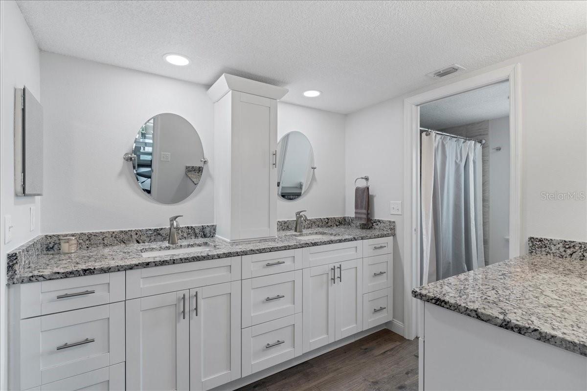 SAND PEBBLE POINTE CONDO 01 AMD 02 - Residential