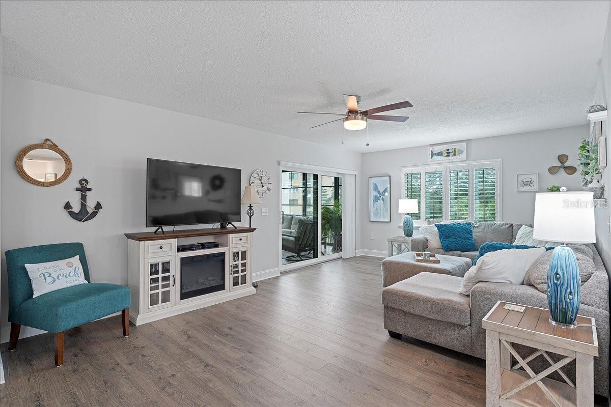 SAND PEBBLE POINTE CONDO 01 AMD 02 - Residential