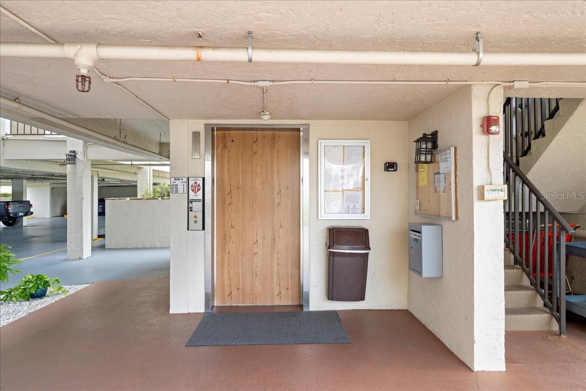 SAND PEBBLE POINTE CONDO 01 AMD 02 - Residential