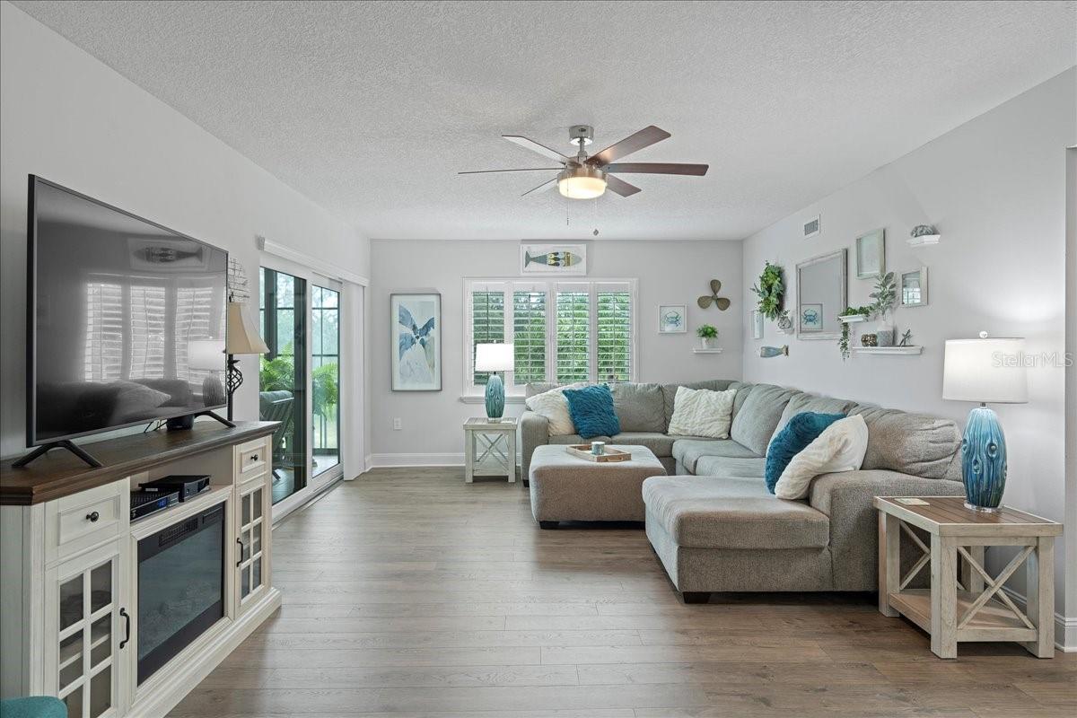 SAND PEBBLE POINTE CONDO 01 AMD 02 - Residential