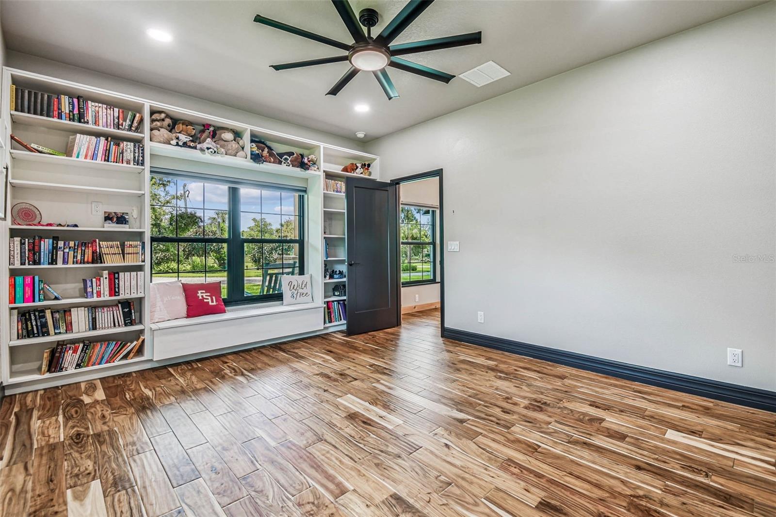 MARTINDALE ACRES - Residential