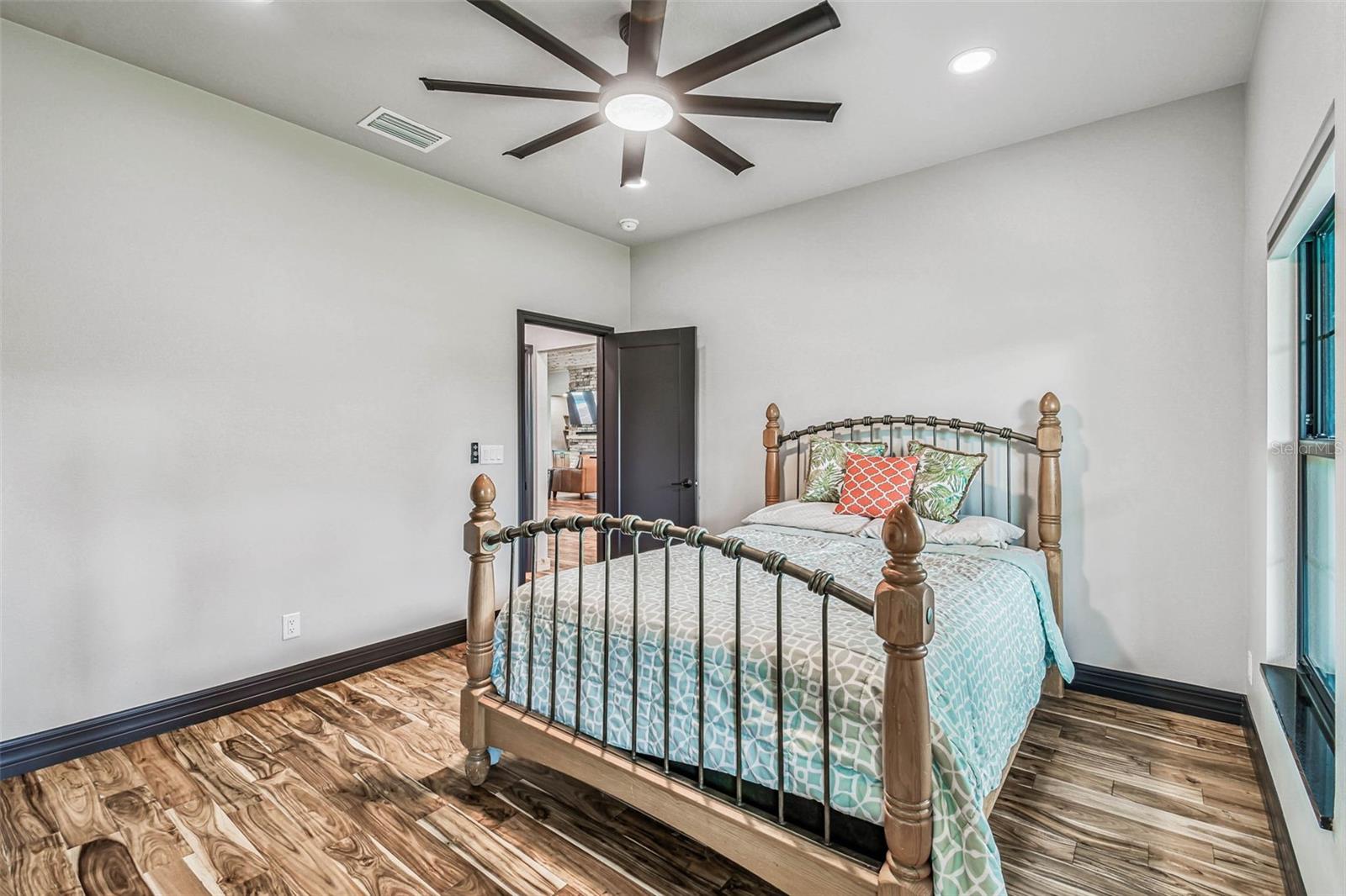 MARTINDALE ACRES - Residential