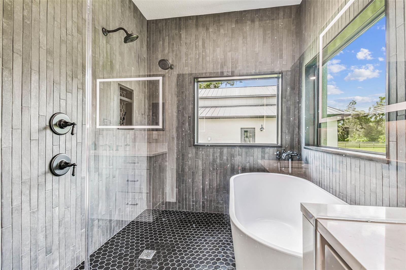 MARTINDALE ACRES - Residential