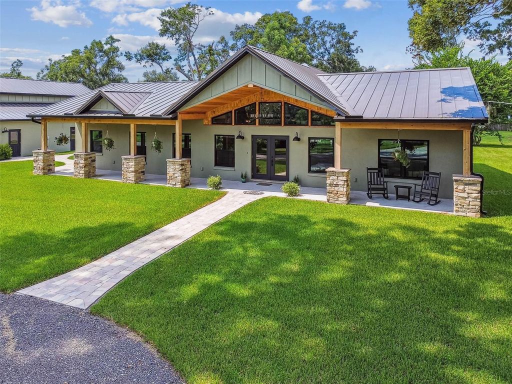 Photo of 1517 Uncle Buds Lane, Lithia, FL 33547 (MLS # TB8418321)