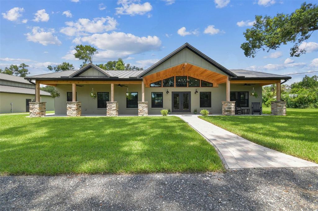 Photo of 1517 Uncle Buds Lane, Lithia, FL 33547 (MLS # TB8418321)