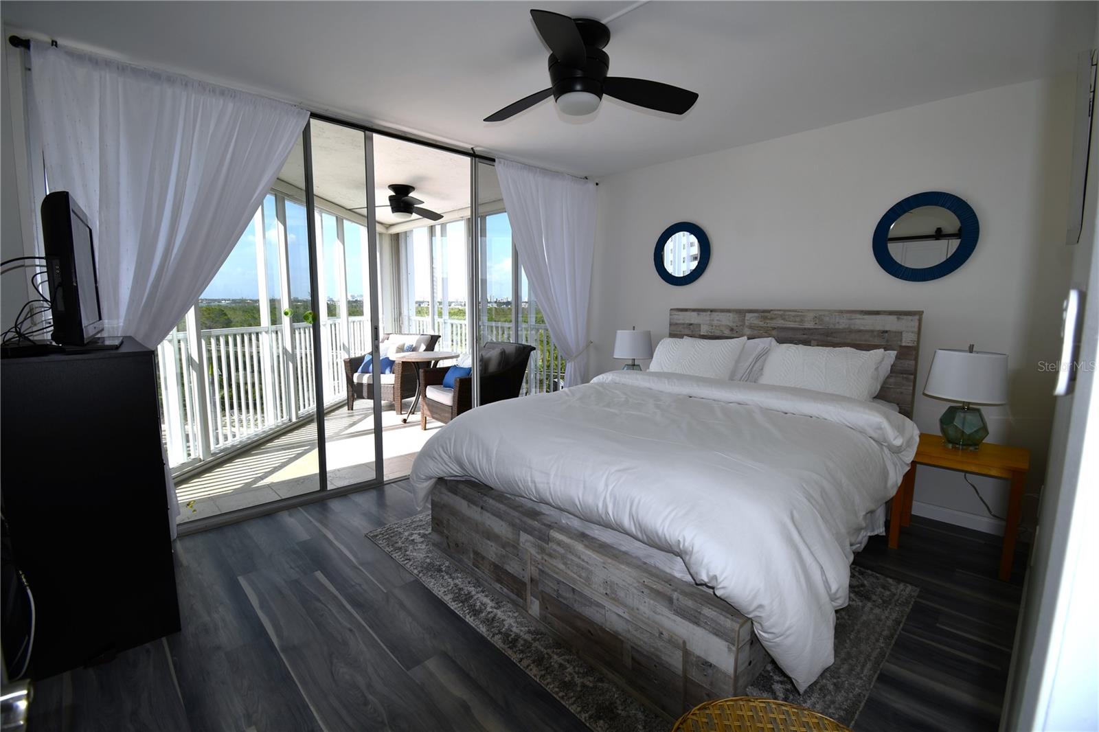 LIDO HARBOUR TOWERS - Residential Lease