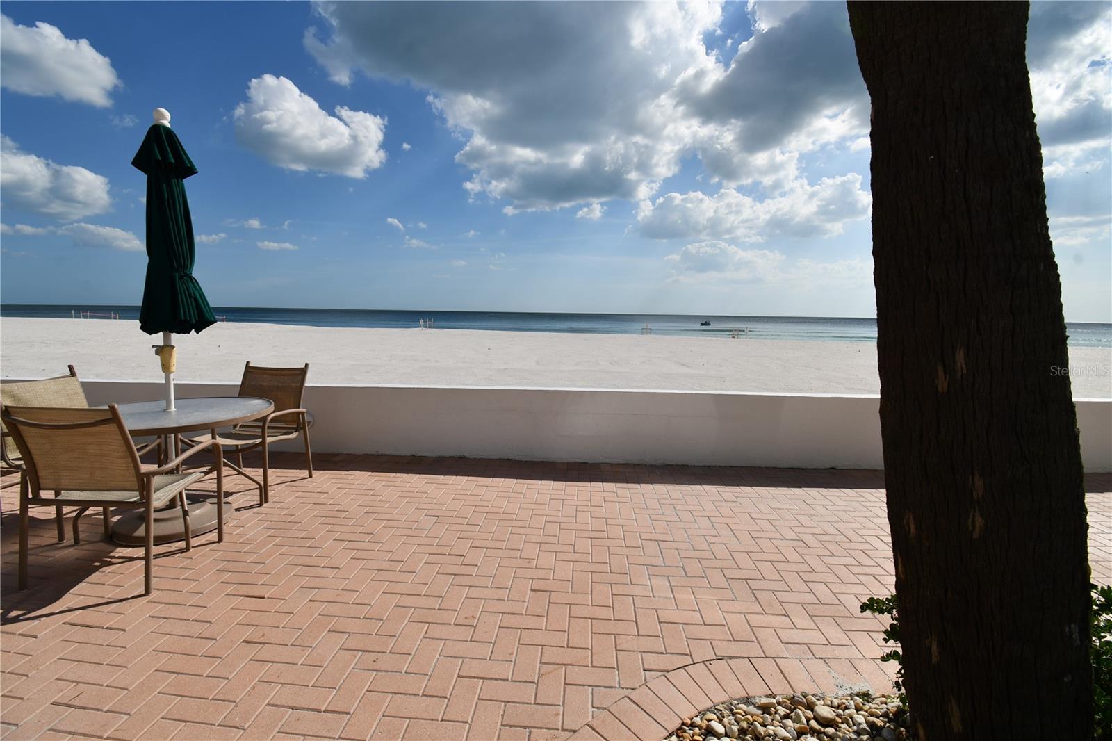 LIDO HARBOUR TOWERS - Residential Lease