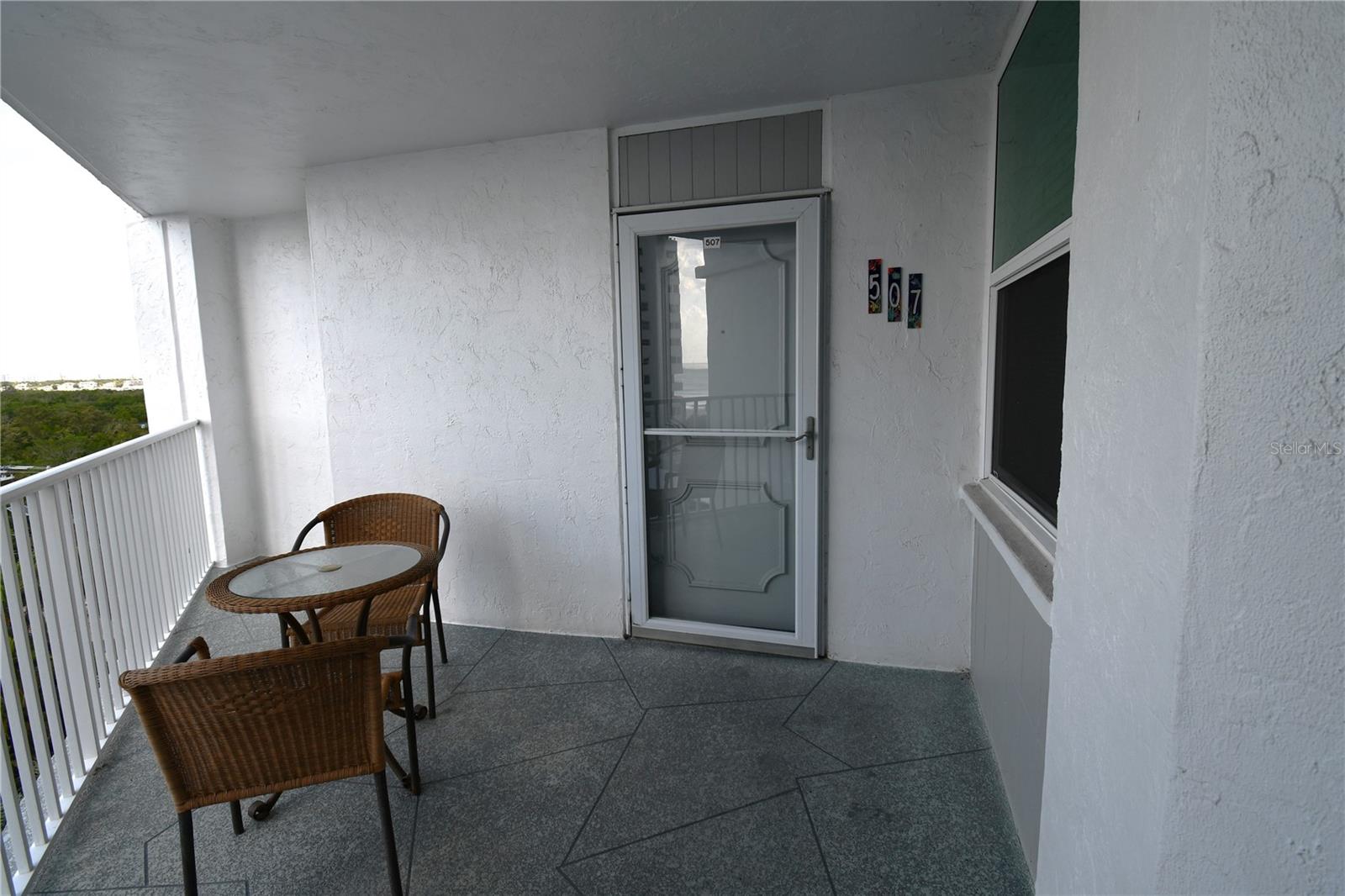 LIDO HARBOUR TOWERS - Residential Lease