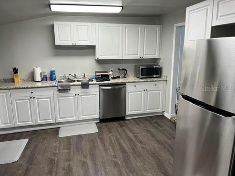 Tiny photo for 325 S 2nd Street #206, Leesburg, FL 34748 (MLS # G5113169)